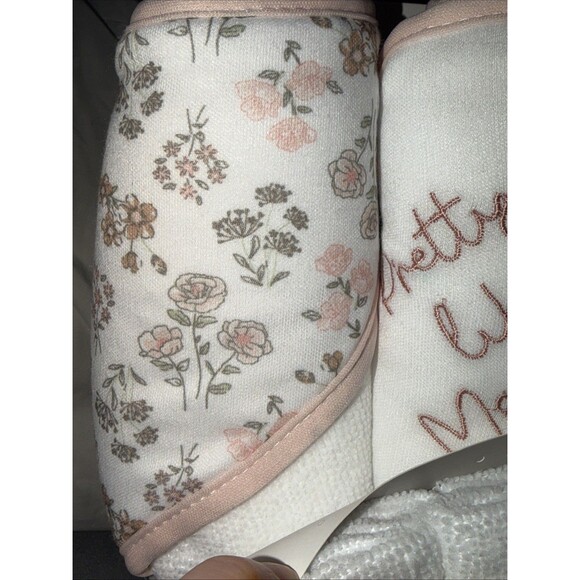 Le Top Bebe 6 Piece Hooded Towel And Washcloth Set Baby Girl NWT - Picture 4 of 8